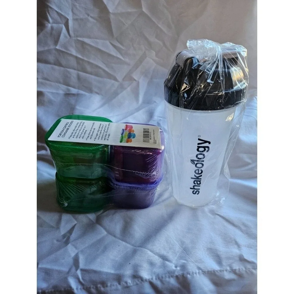 NEW Shakeology Shaker Cup and Two Portion Fix‎ Container Sets